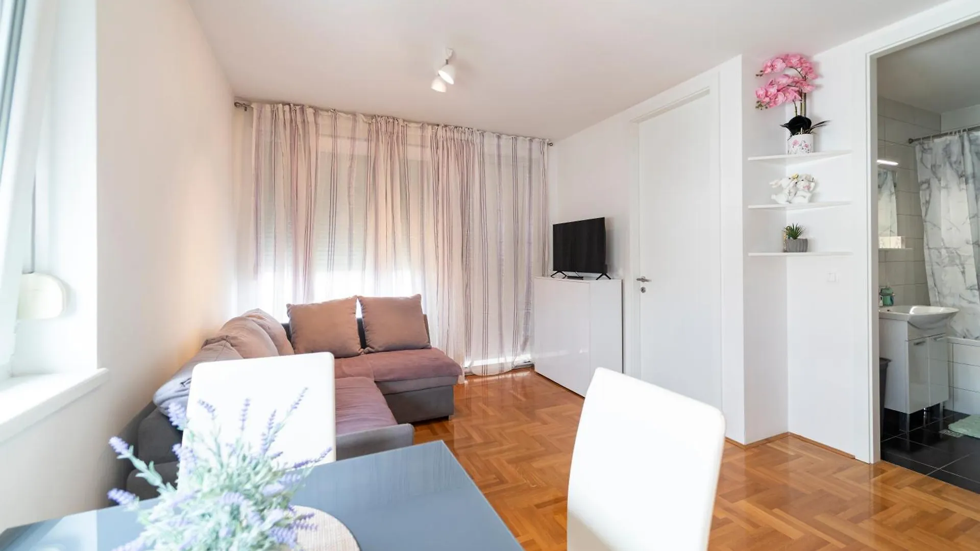 Apartment Mirjam Zadar 0*,  Croatia